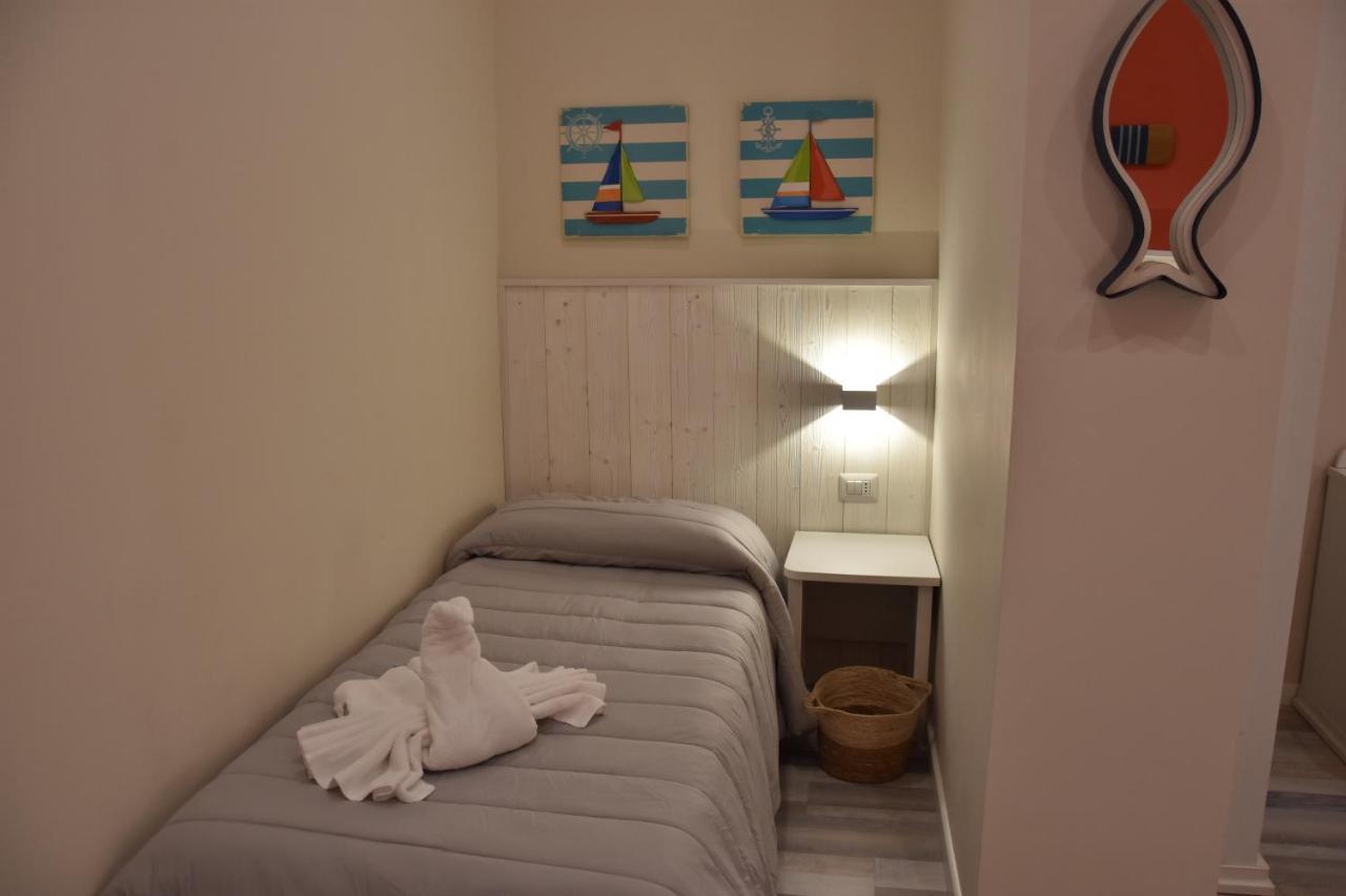 B&B Marina Blu 贾迪尼-纳克索斯 外观 照片